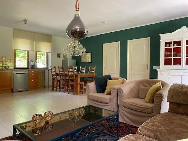 Holiday home Domaine La Cabane Luxe Vakantiehuizen Met Zwembad Degagnac