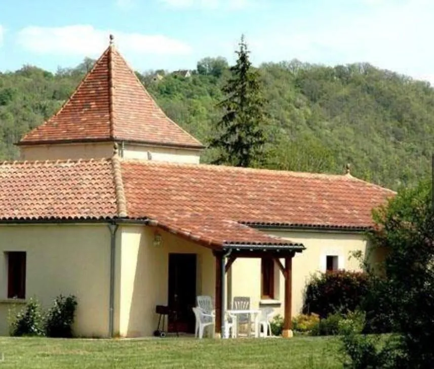 Holiday home Domaine La Cabane Luxe Vakantiehuizen Met Zwembad Degagnac France