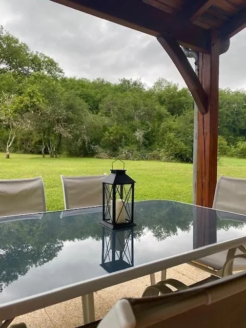 Domaine La Cabane Luxe Vakantiehuizen Met Zwembad Degagnac Holiday home