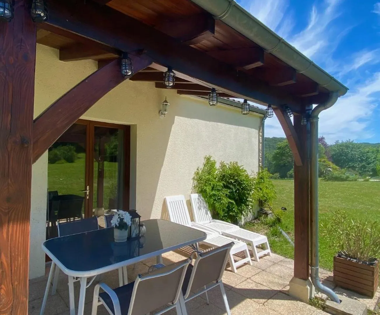 Domaine La Cabane Luxe Vakantiehuizen Met Zwembad Dégagnac 0*,  Frankrig